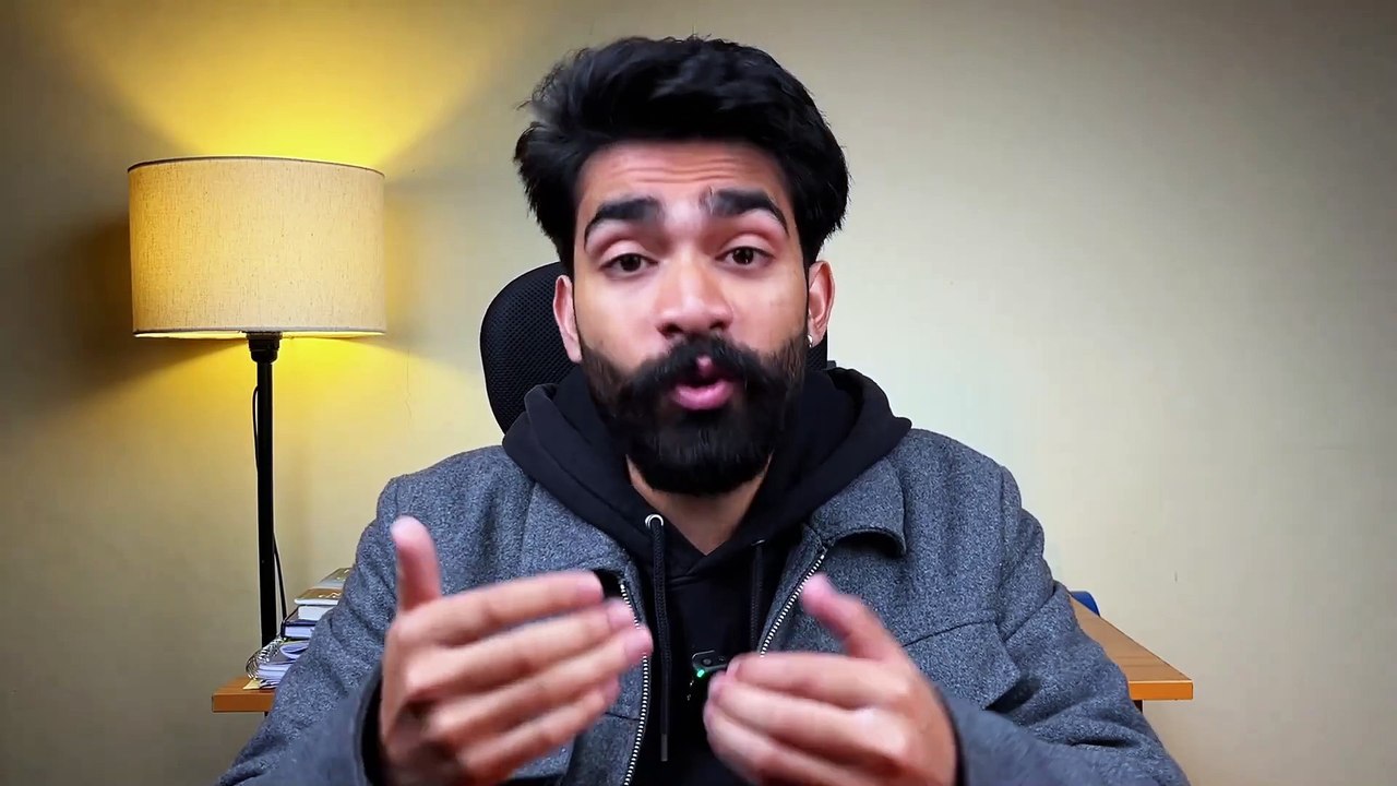 একটি মেয়ের "হাজারো অপশন" থাকে কেবল এক বা একাধিককে বেছে  নিবার জন্য , কিন্তু একটি ছেলেকে " হাজারো যুদ্ধে " নামতে হয় কেবল একজন কে পেতে ( A Girl Can Have "thousands of options" to Choose one , but a boy must face thousands of struggles toGet even one option)