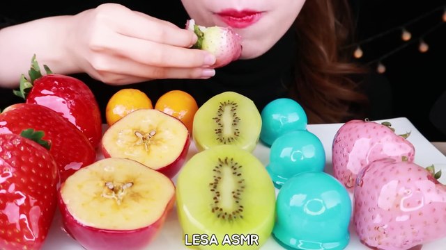 ASMR TANGHULU CANDIED FRUIT MANGO, STRAWBERRY, EARTH GUMMY EATING SOUNDS MUKBANG 직접만든 과일 탕후루 먹방 咀嚼音