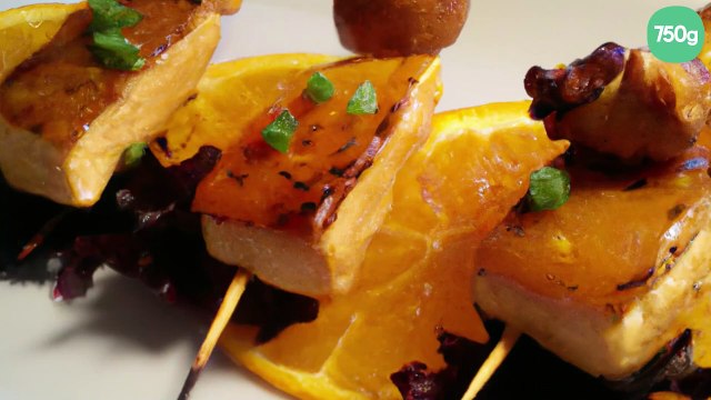 Brochettes de noix de saint-jacques au foie gras et orange