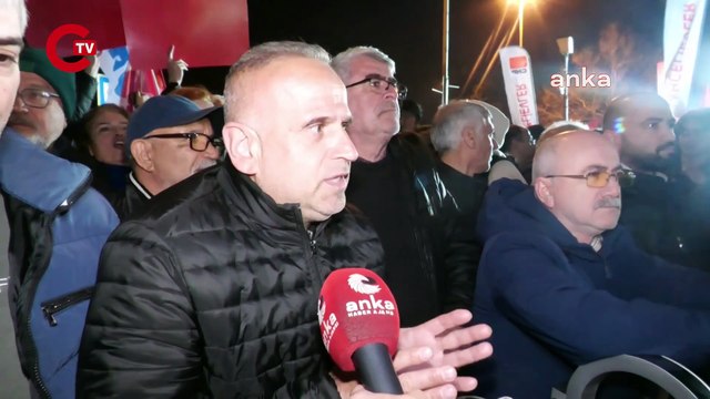 Saraçhane'de toplananlar yurttaşlar Adalet için, gençler için buradayım... Mesele parti meselesi değil, halk meselesi... Yeter artık, gitsinler başımızdan