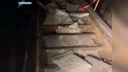 Novanta chilogrammi di marijuana nel camion: due arresti