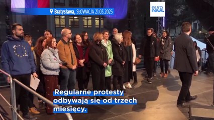 Tysiące Słowaków protestuje w Bratysławie przeciwko premierowi Robertowi Fico i jego prorosyjskiej polityce