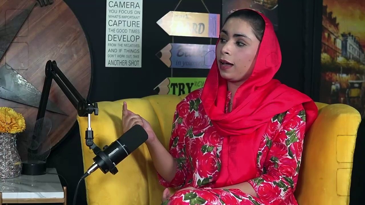 Leaving Pakistan Young Women Struggles