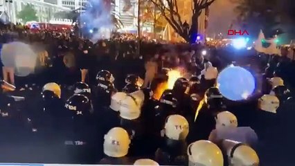 Saraçhane'deki gösterilerde 6 polis yaralandı