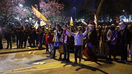 تواصل الاحتجاجات على توقيف رئيس بلدية إسطنبول واردوغان يرفض "إرهاب الشارع"