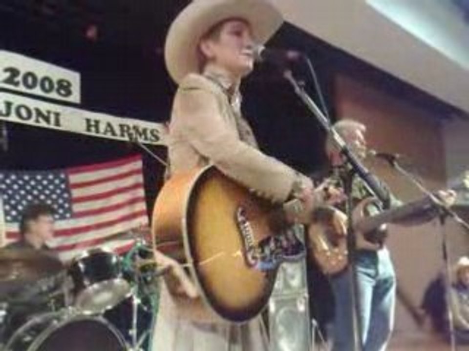 Joni Harms en concert à pontivy