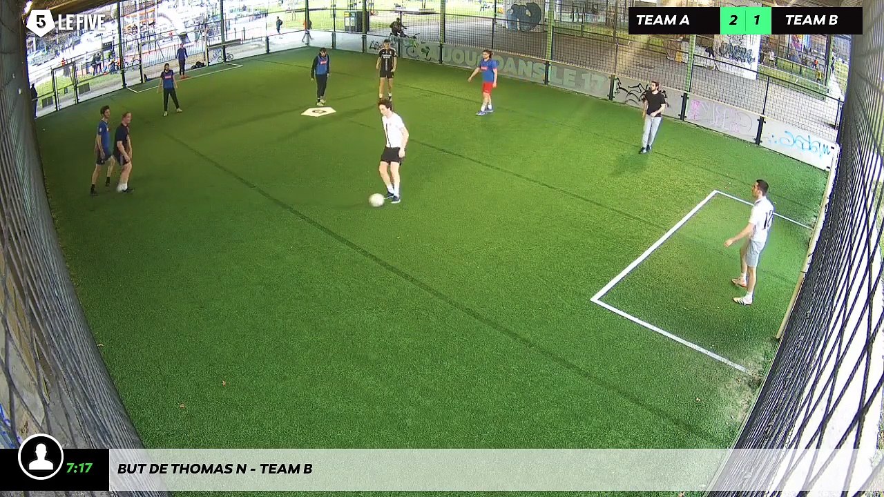 But de Thomas N - Team B