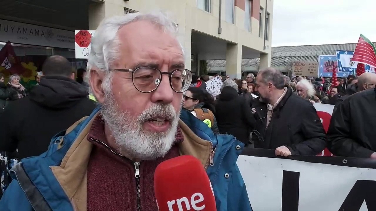 Una manifestación recorre las calles de Valladolid contra la "masiva" instalación de macrogranjas