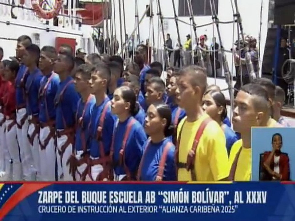 Buque Escuela "Simón Bolívar" izó estandarte Invicto de la Armada Bolivariana