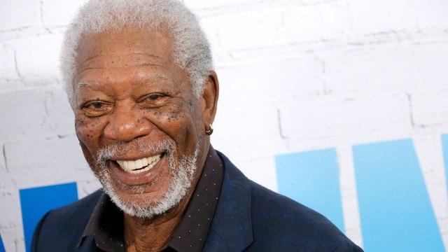 Fou Mais Vrai : Morgan Freeman joue avec une main paralysée depuis 2009 !