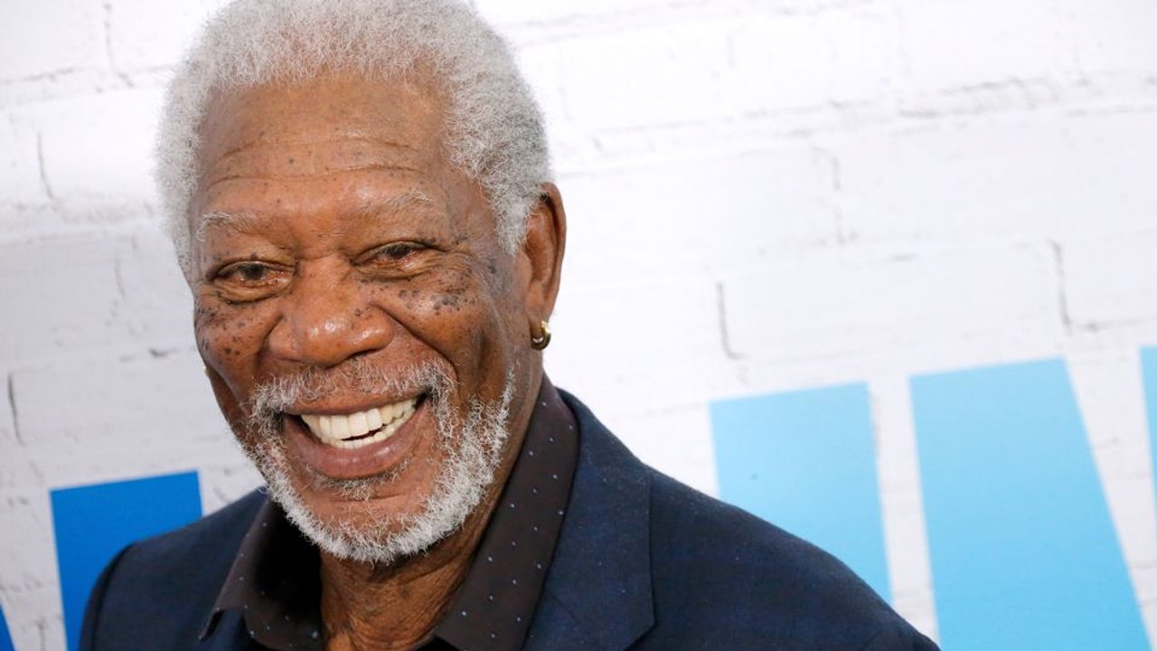 Fou Mais Vrai : Morgan Freeman joue avec une main paralysée depuis 2009 !