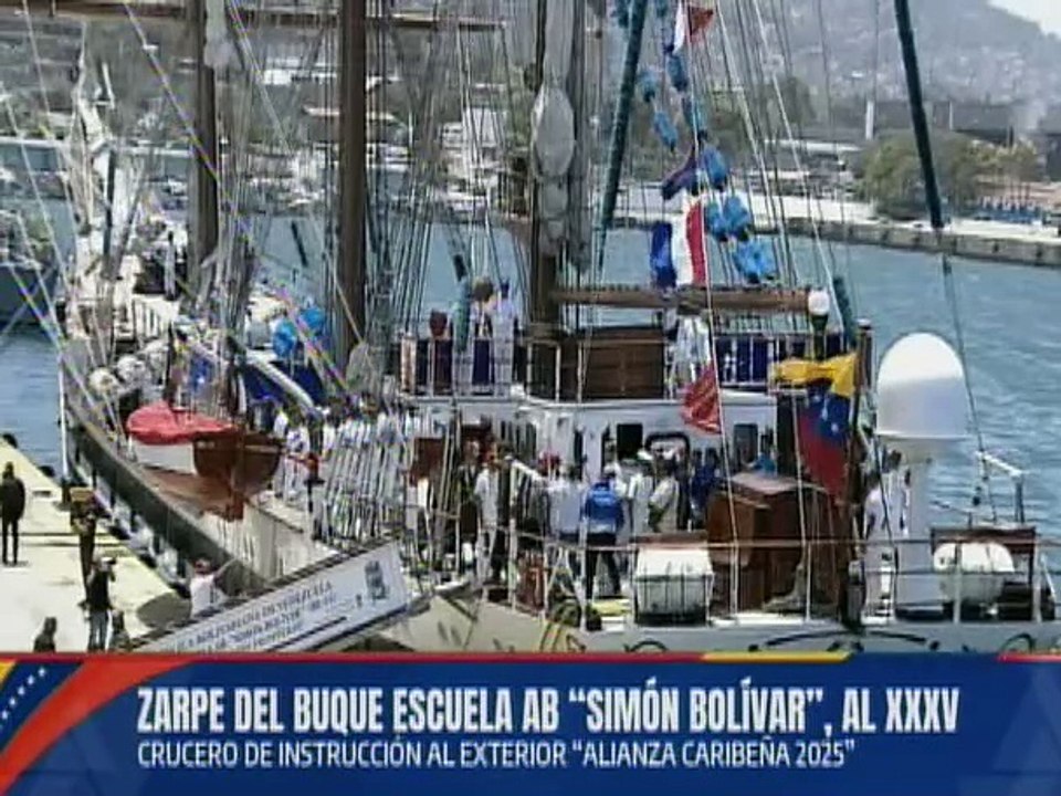 "Buen mar, buen viento y puerto seguro" auguró el Jefe de Estado para el Buque Escuela Simón Bolívar