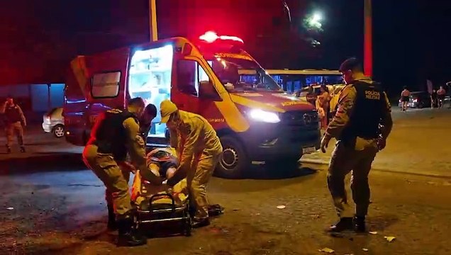 Homem tenta matar desafeto, mas erra todos os disparos de arma de fogo; população agride o atirador no bairro Cascavel Velho