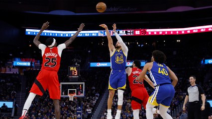 NBA: Curry hace una impresionante canasta en su calentamiento, ¡desde el túnel!