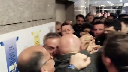 Adliye içinde arbede