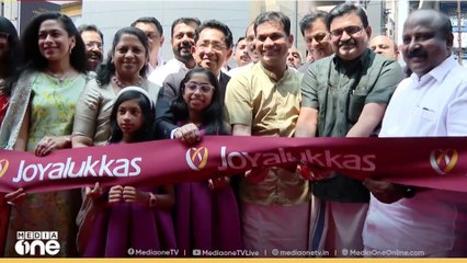 ജോയ് ആലുക്കാസ് സിഗ്നേച്ചർ ബ്രൈഡൽ ഷോറൂം കൊച്ചിയിൽ, വിവാഹ പര്‍ച്ചേസിന് പ്രത്യേക ഫ്ലോര്‍