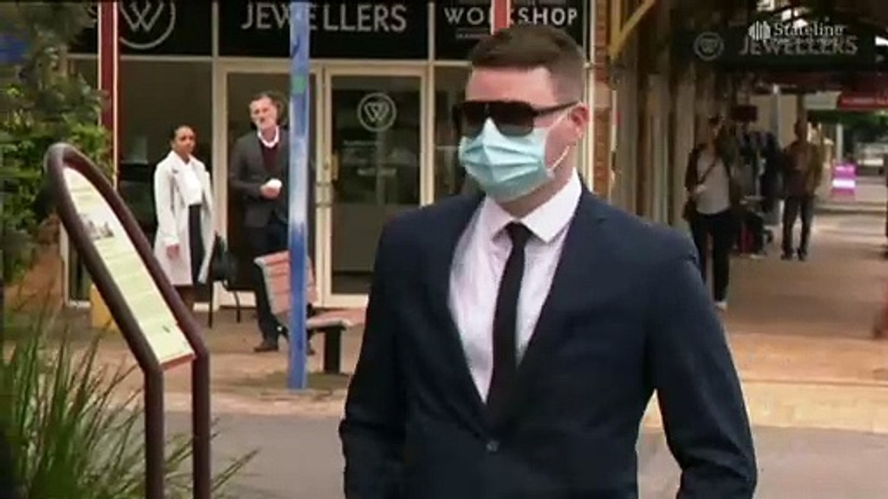 NSW Police Officers should not make bail decision about their charged colleagues, former magistrate says