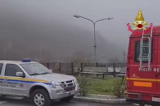 Frana minaccia abitazioni in Valtellina, evacuate 150 persone - Video