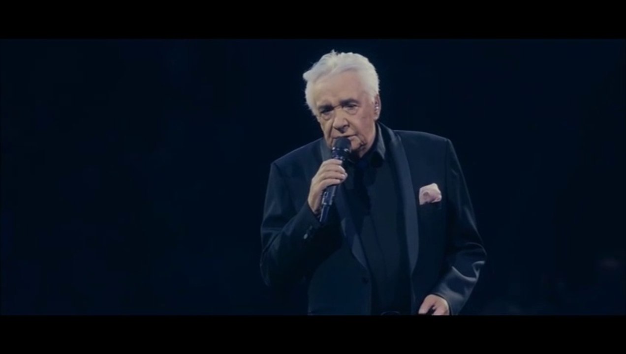 Michel Sardou / Une fille aux yeux clairs  (Live 2024 La défense Arena)
