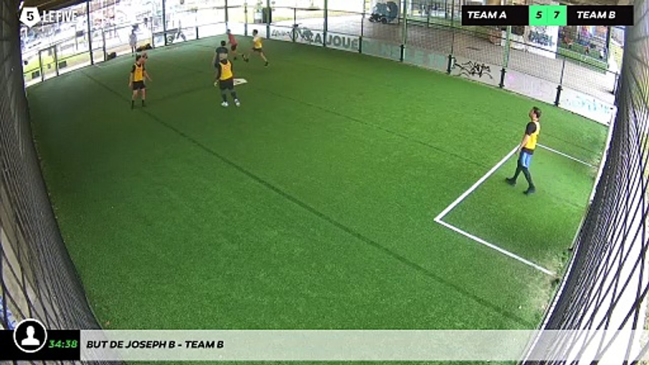 But de Joseph B - Team B