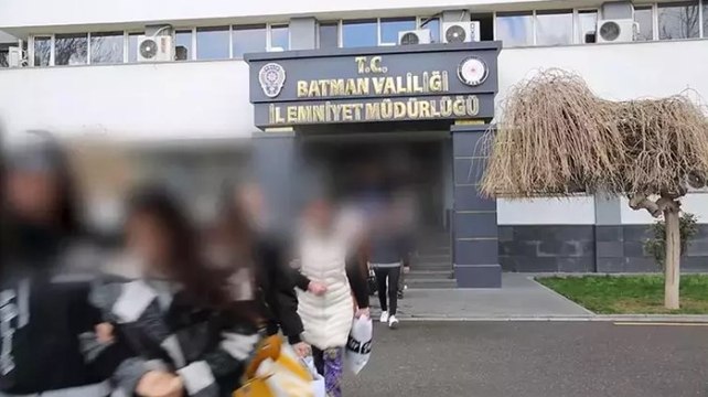 Batman'da büyü yapıp şifa dağıttıklarını öne süren şüphelilere operasyon: 300 milyon lira haksız kazanç
