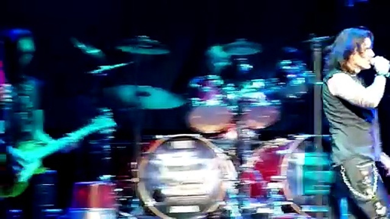 Thin Lizzy - Dancing In The Moonlight