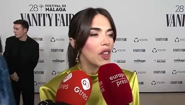 Violeta Mangriñán confiesa que Isabel Pantoja fumaba en Supervivientes: se quemó el flequillo