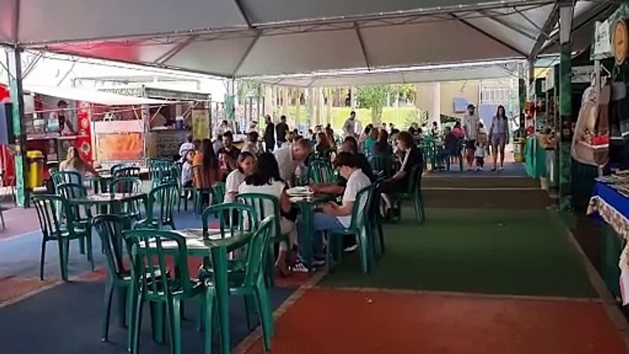 Feira do Teatro é opção de lazer e entretenimento na manhã deste domingo (23)