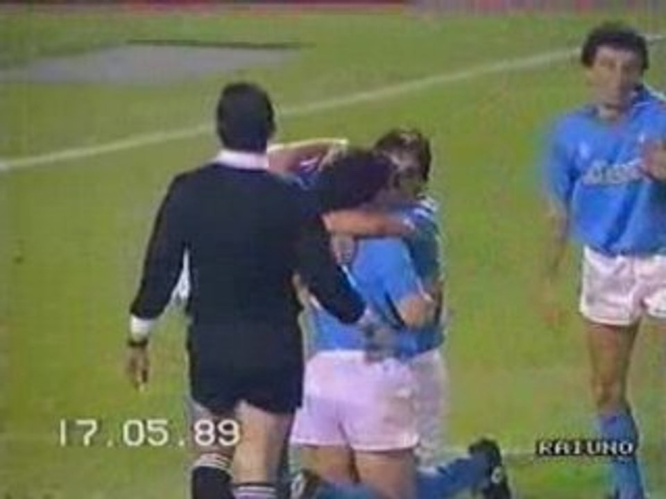 NAPOLI-STOCCARDA