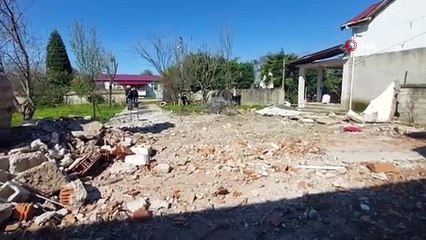 Duvarın altında kalarak hayatın kaybeden taekwondo hocası, son yolculuğuna uğurlandı