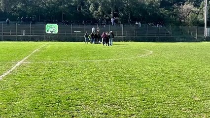 'Ciao Aurora', lo striscione per la 19enne morta durante la partita Batignano-Alberese