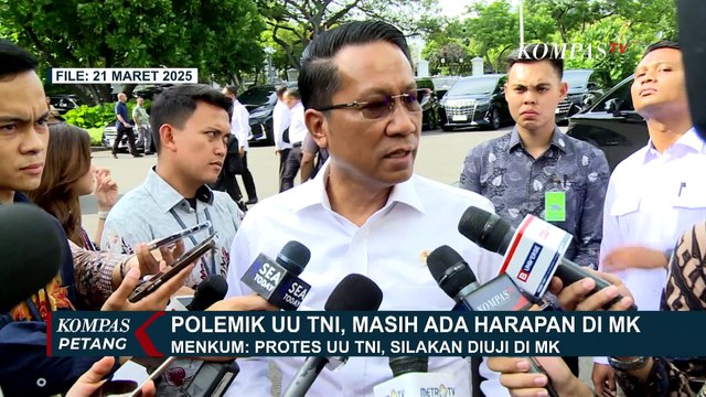 [FULL] Polemik Revisi UU TNI: Disahkan DPR, Didemo Rakyat, Digugat Mahasiswa ke MK!