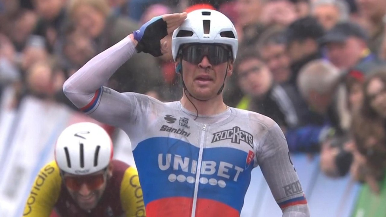 Cyclisme - Cholet Agglo Tour 2025 - Le final et le dernier km du Cholet Agglo Tour avec la victoire de Lukas Kubis