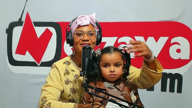 ينابيع الخير كتاب جامع خالد بن الوليد المؤدبة خديجة قمير تقى بن نصر سورة القدر+حديث الرسول عليه الصلاة عن شهر رمضان مريم السعيدي سورة العاديات +دعاء ختم القرآن يافا بن حمادي سورة الزلزلة +أسماء الله الحسنى