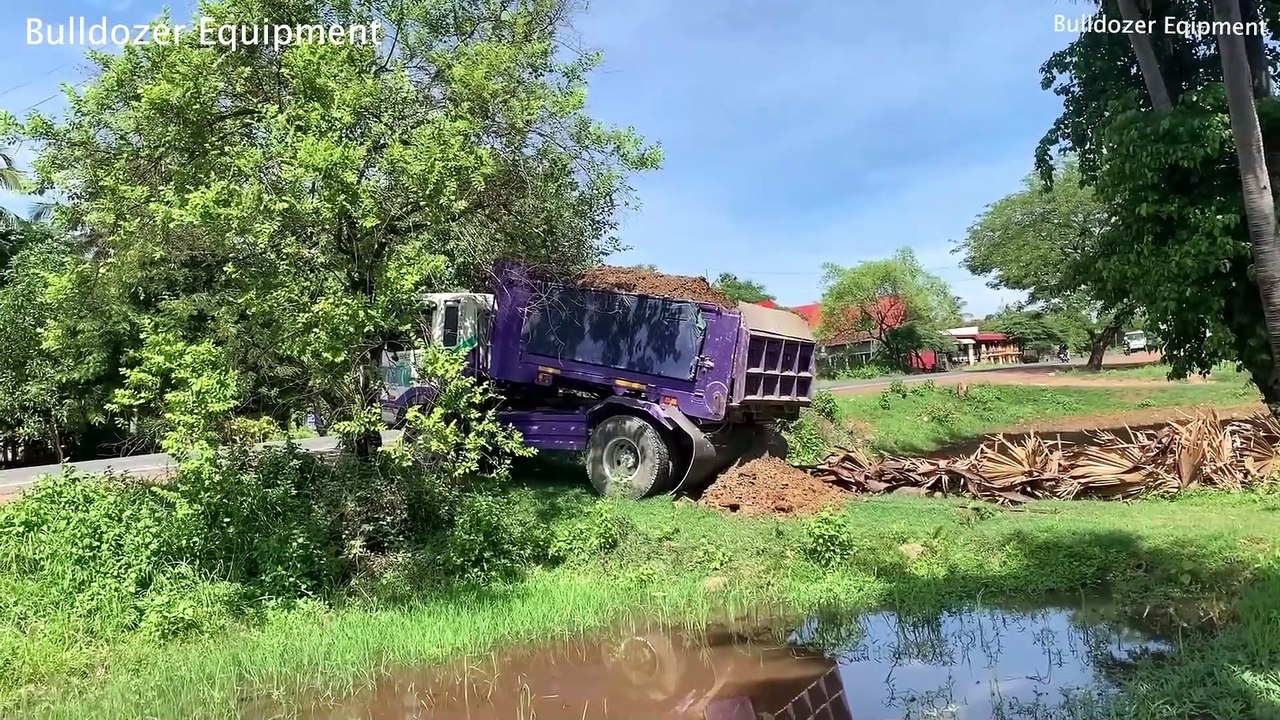 First Day Start Opening New Project!Delete Huge lake Sideroad, Bulldozer D20P Pushing Soil Perfectly