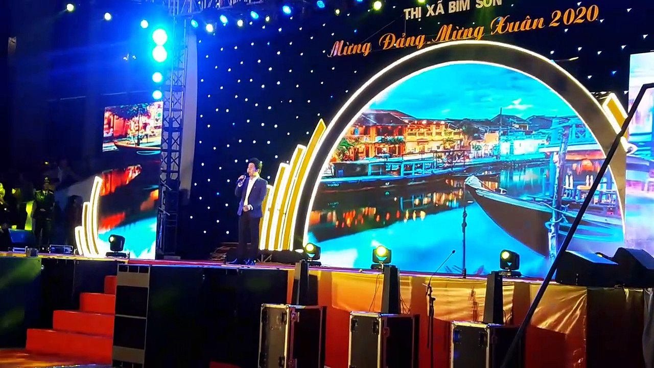 Đất Nước Tình Yêu - Trọng Tấn (Live).mp4