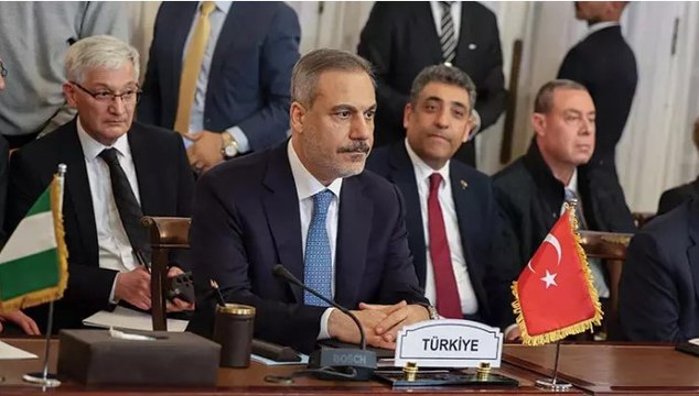 Dışişleri Bakanı Hakan Fidan, Kahire’de Gazze konulu toplantıya katıldı