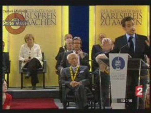 Sarko rend hommage à Merckel