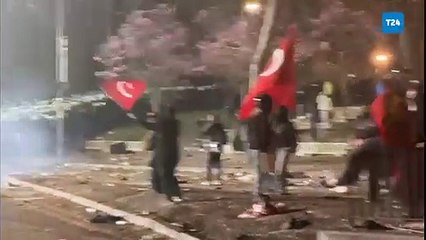 Saraçhane'den Taksim'e yürümek isteyen vatandaşlara sert polis müdahalesi!