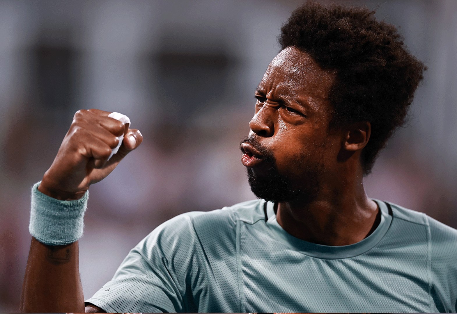 Monfils snatches victory from the jaws of defeat