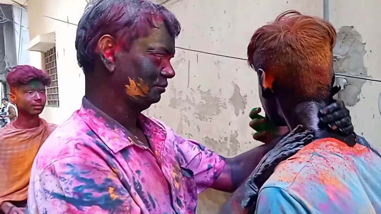 holi face teeth colour 2025