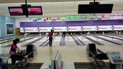 Two handed bowler Arif Mehmood 20180818_183745