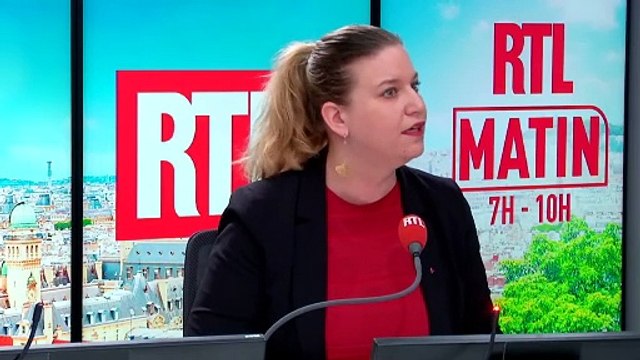 Mathilde Panot, députée LFI, s'en prend violemment au journaliste qui l'interroge sur RTL à propos de l'affiche aux relents antisémites sur Cyril Hanouna : Regardez-vous dans un miroir, un jour !