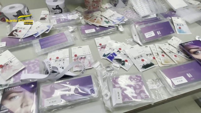 A Bologna sequestrati 150 mila prodotti, trovati 21 lavoratori in nero