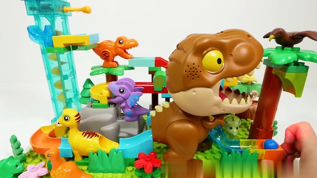 Assemble Colorful Building Block tracks in Dinosaur Park [Blocks And Marbles]