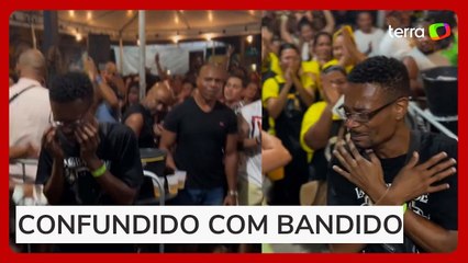 Universitário é recebido com festa em bar onde trabalha após ser baleado por engano