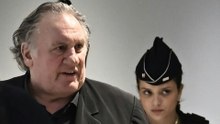 Missbrauchsprozess gegen Gérard Depardieu hat begonnen