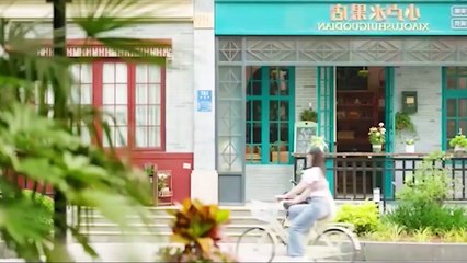 Top Student Of school Falls for a silly dumb girl.