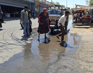 बाड़मेर शहर से बहकर गांवों के लिए आफत बन रहा पानी