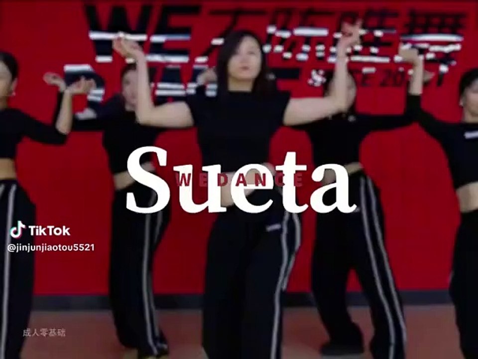 Hit dancing.......heavy  moves and energy 💪😊